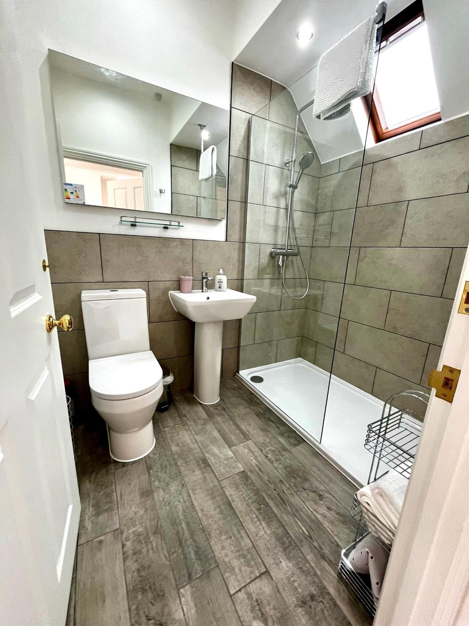 Flower Cottage By Ludlow Castle With Onsite Parking Esterno foto