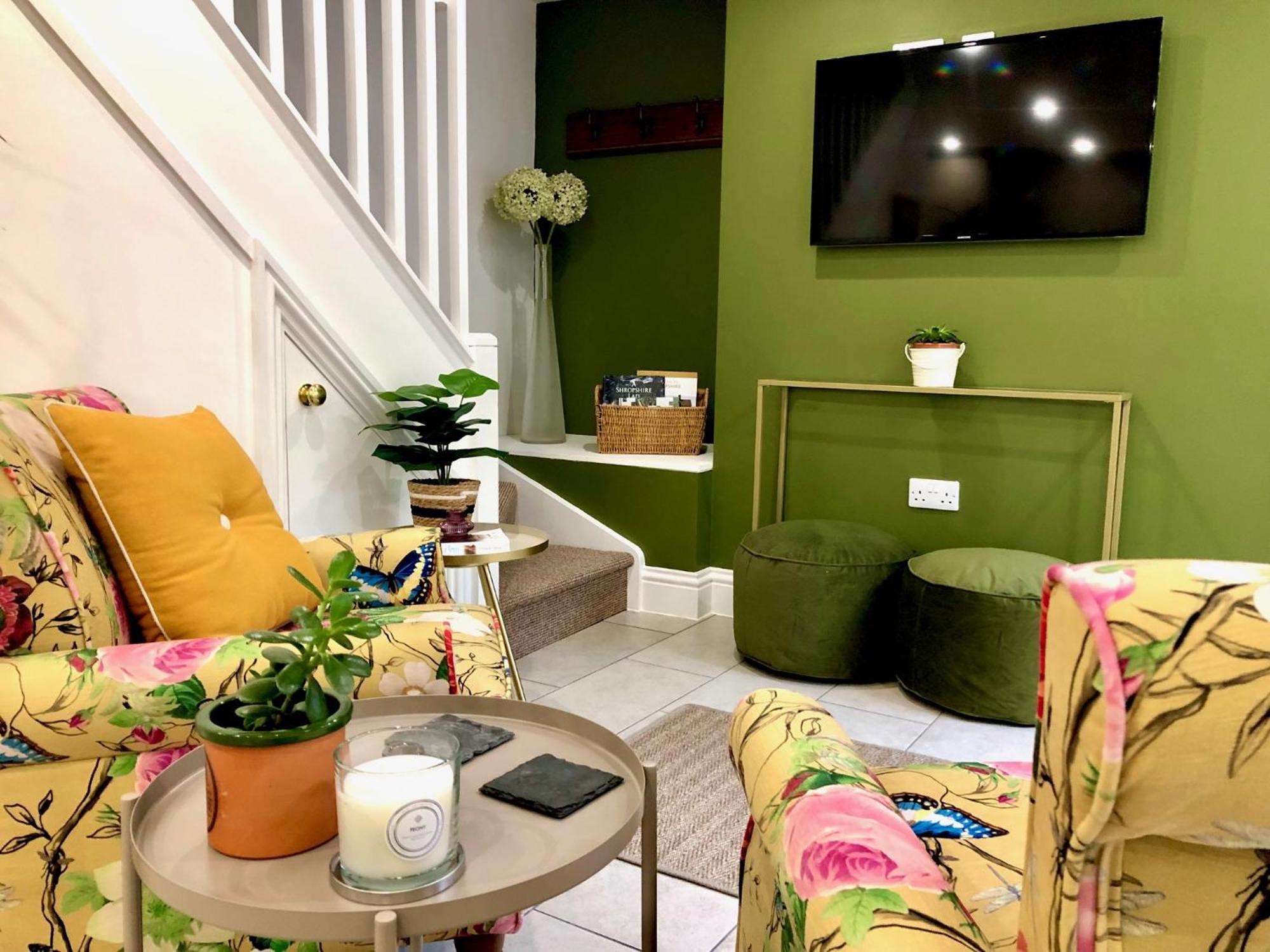 Flower Cottage By Ludlow Castle With Onsite Parking Esterno foto