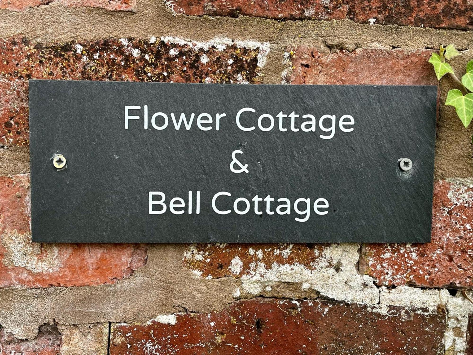 Flower Cottage By Ludlow Castle With Onsite Parking Esterno foto