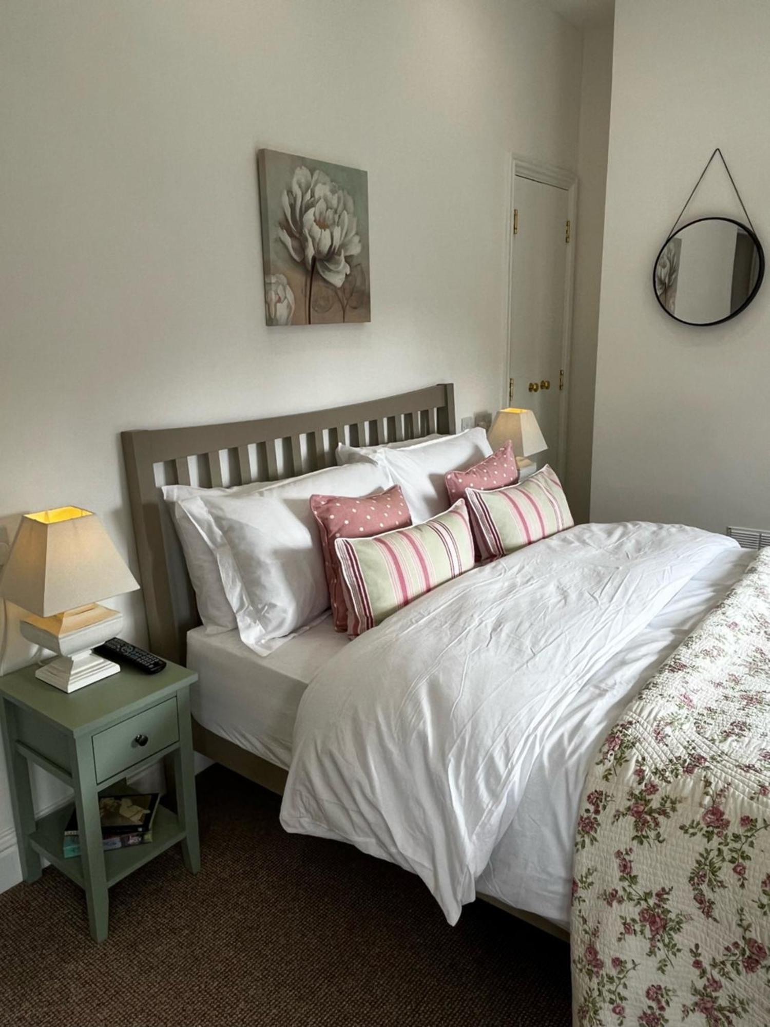 Flower Cottage By Ludlow Castle With Onsite Parking Esterno foto