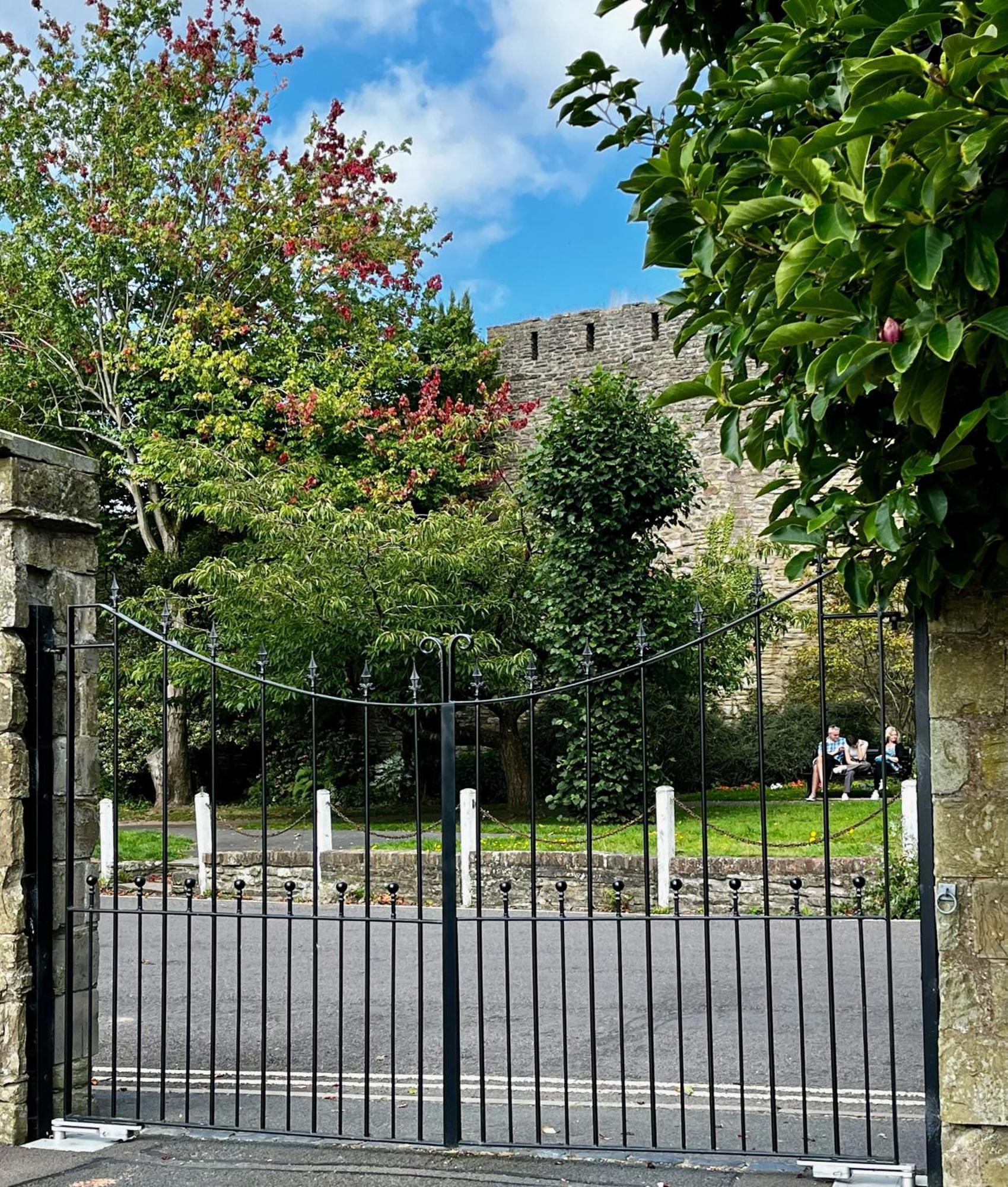 Flower Cottage By Ludlow Castle With Onsite Parking Esterno foto